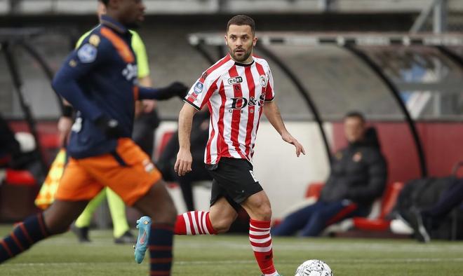 对顶踢脚 对顶踢脚