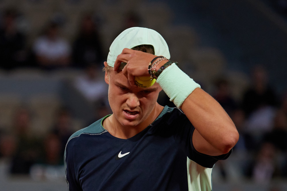 位遭挑战 位遭挑战