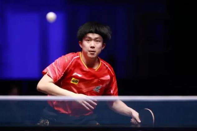 两条赛道的 两条赛道的