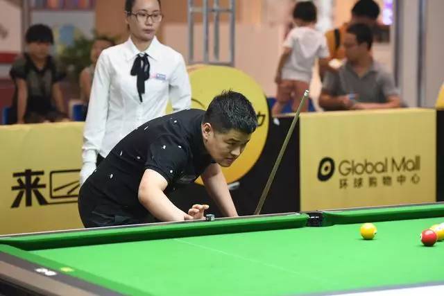 戏赛道里 戏赛道里